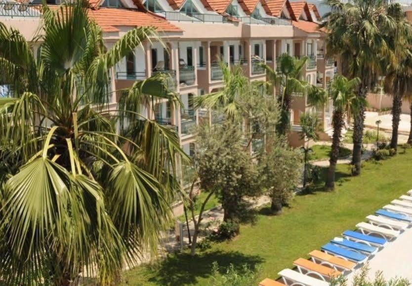 Hotel Club Secret Garden 2*